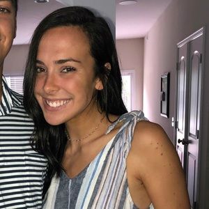 Meet your Posher, Caroline